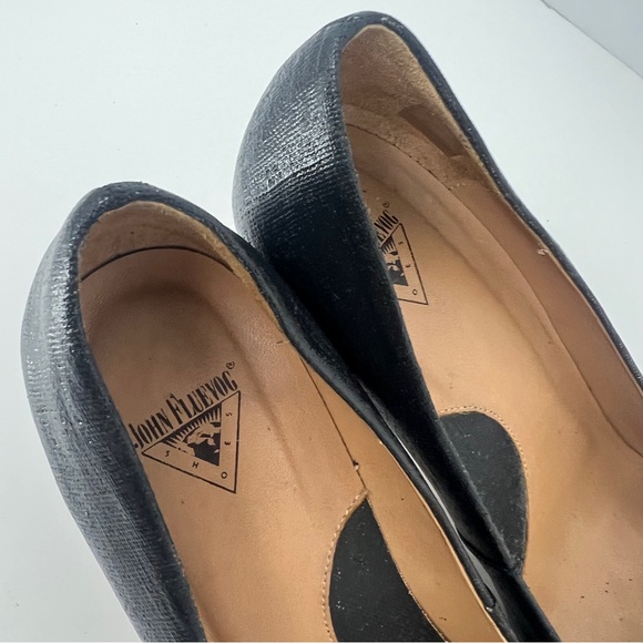 John Fluevlog | Black Textured Heels - Picture 5 of 14